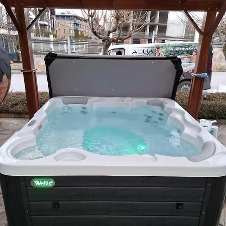 Aspen Luxury A006 * Razlog